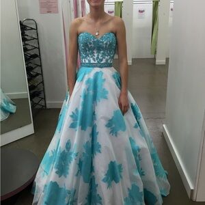 Elegant Strapless Floral Prom Dress